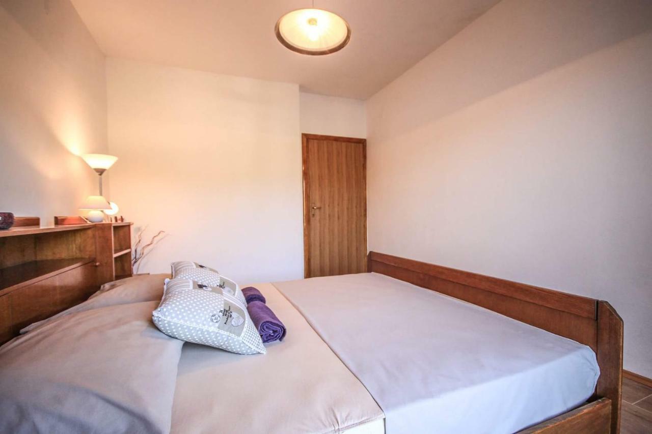 Marivo Guest House Molunat Exterior foto
